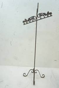 lot 66 image: Iron Slider Slate Sign Holder