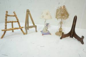 lot 71 image: Home Decor