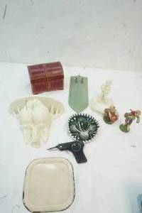 lot 73 image: Home Decor