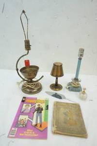 lot 74 image: Table Lamps