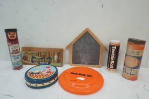 lot 81 image: Vintage Toys