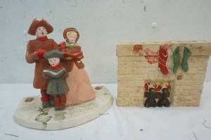 lot 90 image: Vintage Christmas Decor