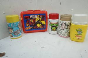 lot 112 image: Kids Vintage Thermoss & Dick Tracy Lunch Box