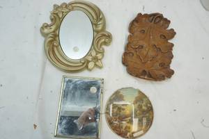 lot 158 image: Vintage Decor