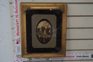 lot 355 image: antique family picture