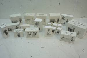 lot 376 image: Snow Village