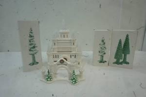 lot 377 image: snow castle