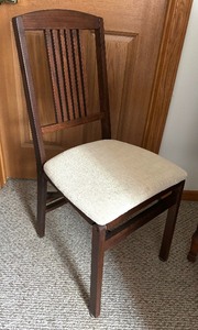 lot 78 image: Four Vintage Folding Chairs
