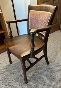 lot 94 image: Charming Wooden Vintage Arm Chair