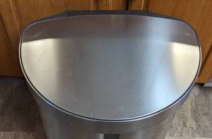 lot 33 image: Simplehuman Dual Compartment Trash Bin