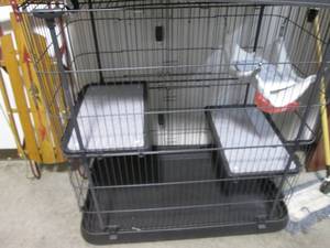 lot 4 image: Preview Hendrix model 7501 Metal framed cat housecage (unassembled)