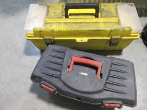 lot 16 image: Large and medium sized plastic toolboxes