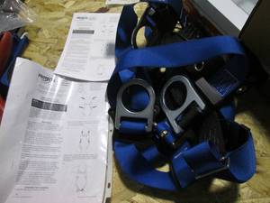 lot 28 image: Protecta fall security body harness