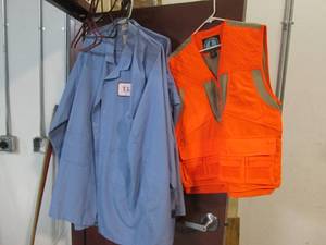 lot 48 image: Master Sportsman XL Florescent safety vest PLUS a handful of lab coats