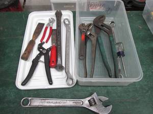 lot 57 image: Tool Lot includes cats paw, channel locks and more
