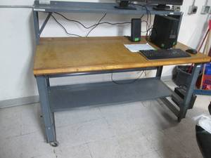 lot 128 image: Bench EXI-117 multi level adjustable height rolling workbench