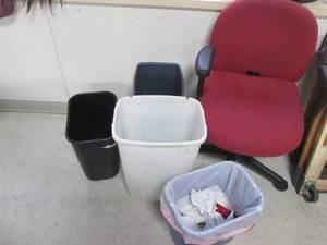 lot 136 image: Padded rolling office chair and garbage bins