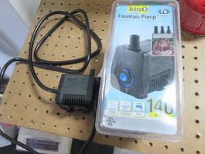 lot 144 image: Tetra 140gph fountain pump...