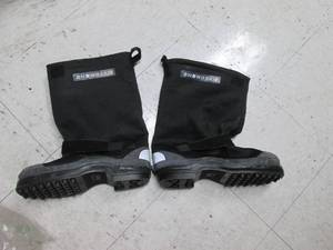 lot 168 image: Snow Gear mens size 12 boots with metal cleats