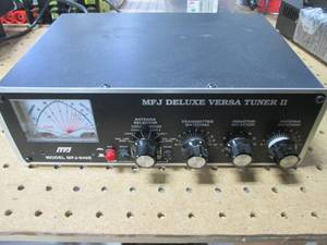 lot 170 image: MFJ deluxe Versa Tuner II model MFJ-949E
