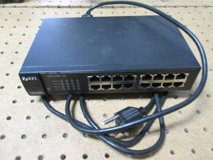 lot 177 image: ZyXEL GS1100-16...