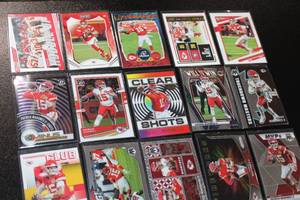 lot 48 image: Patrick Mahomes Football Card Lot  20 Different Cards