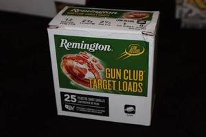 lot 41 image: Lot of (1 Box) Remington Gun Club Target Loads 12 Gauge 2-34 1oz 8-Shot Plastic Shot Shells 25-count ( 25 total items )