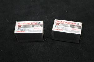lot 239 image: Lot of (2 Boxes) Winchester Super-X Varmint & Small Game 22 Win Mag 40gr Jacketed Hollow Point Cartridges 50-count ( 100 total items )