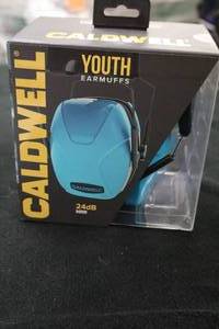 lot 368 image: Lot of (1 Earmuff) Caldwell 24NRR Youth Earmuffs