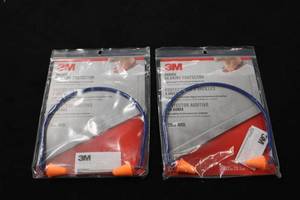 lot 393 image: Lot of (2) 3M 28NRR Banded Hearing Protectors