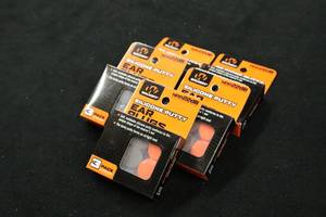lot 400 image: Lot of (5) Walkers 22NRR Silicone Putty Earplugs 3-pack