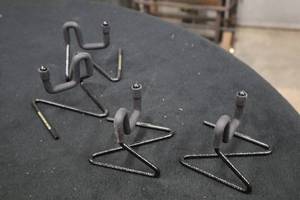 lot 471 image: Lot of (4) Countertop Gun Holders
