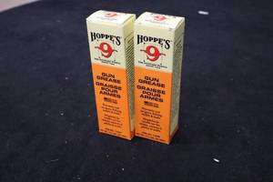 lot 485 image: Lot of (2) Hoppes No. 9 1.75-fl.oz Gun Grease
