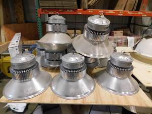 lot 142 image: (10) High Bay Led Shop Lights.