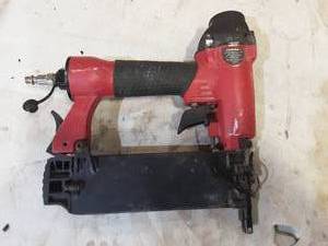 lot 13 image: Tool Shop 18 gauge brad nailer