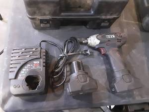 lot 28 image: MATCO tools 16v lithium ion 38 impact with 2 batteries and charger works
