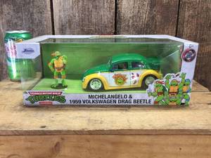 Ninja Turtles Michelangelo & 1959 Volkswagen Drag Beetle