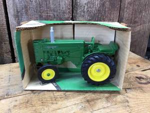 Ertl John Deere Model M Tractor - Diecast