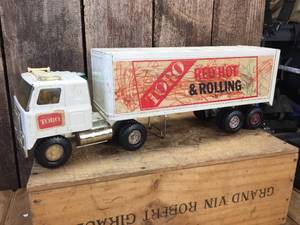 Ertl Toro Red Hot & Rolling Semi Truck-Trailer