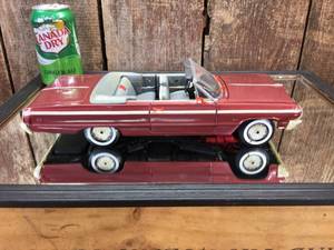 Ertl 118 Diecast 1964 Chevrolet Impala Convertible