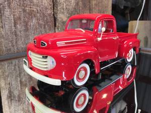 Road Legends 118 Diecast 1948 Ford F1