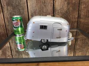 Motor City Classics 118 Diecast Airstream