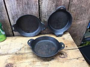 3 Cast Iron Lodge 6 Round Mini Servers