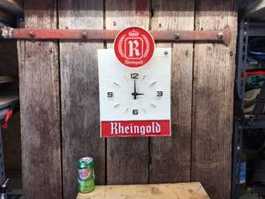 Vintage Rheingold Clock-Light