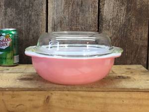 Vintage Pyrex 024 Pink Flamingo Round Casserole