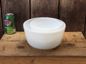 Vintage Pyrex Hamilton Beach Mixer Bowls