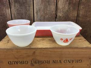 McKee & Pyrex Bowls