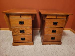 lot 20 image: A pair of Solid Oak Night Stands  End Tables. With bookmagazine pockets.