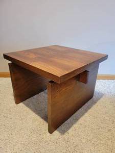 lot 27 image: A Lane Brutalist End Table.