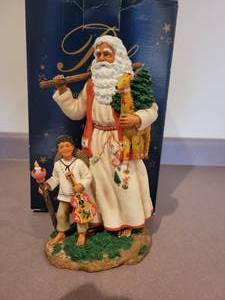 lot 31 image: Pipka Memories of Christmas.  San Nicolas.